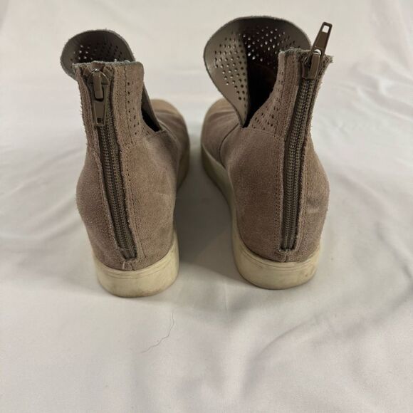 Steve Madden Winni Heeled High Top Shoe Size 8.5 Suede Grey Casual Minimalist - Picture 6 of 7